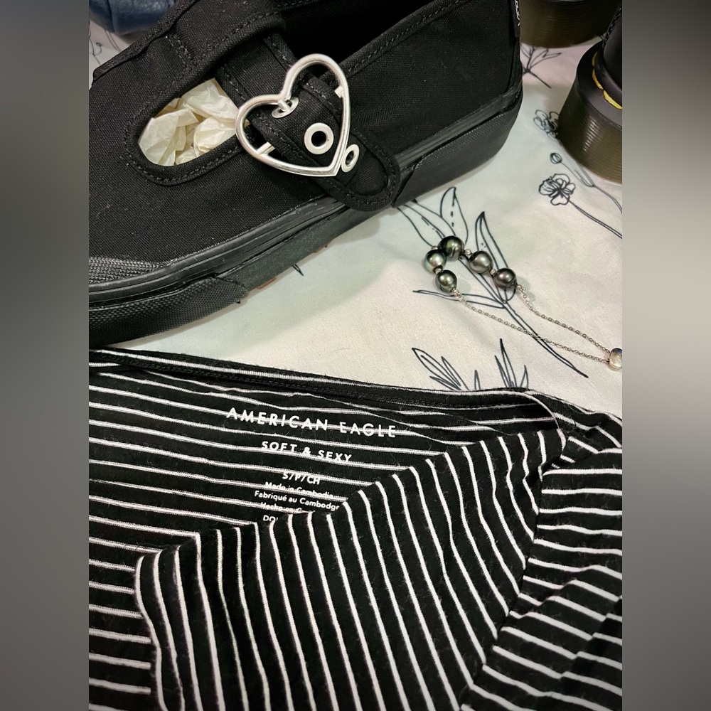 American Eagle Black and White Striped Top